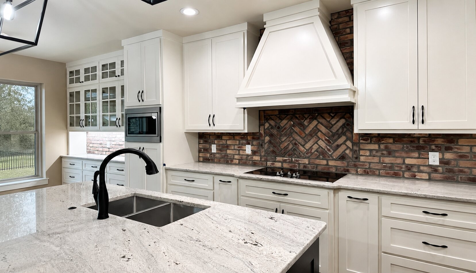 Custom built-in cabinetry by Holt's Custom Cabinets